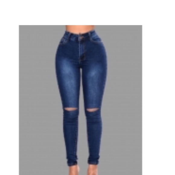 Never before worn skinny jeans color blue size 6,8 - Picture 2 of 2